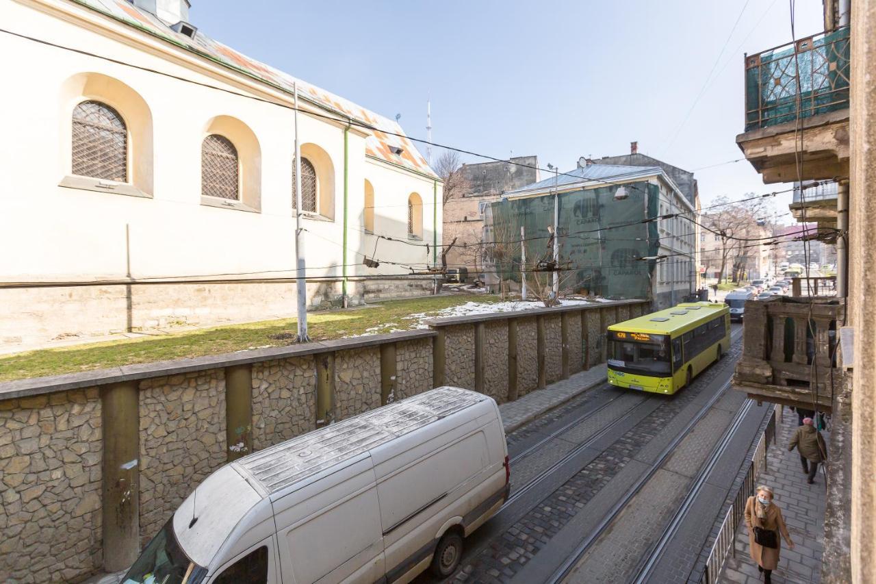 Квартира Студія Біля Оперного Театру По Вулиці Гонти 4-3А Lviv Extérieur photo