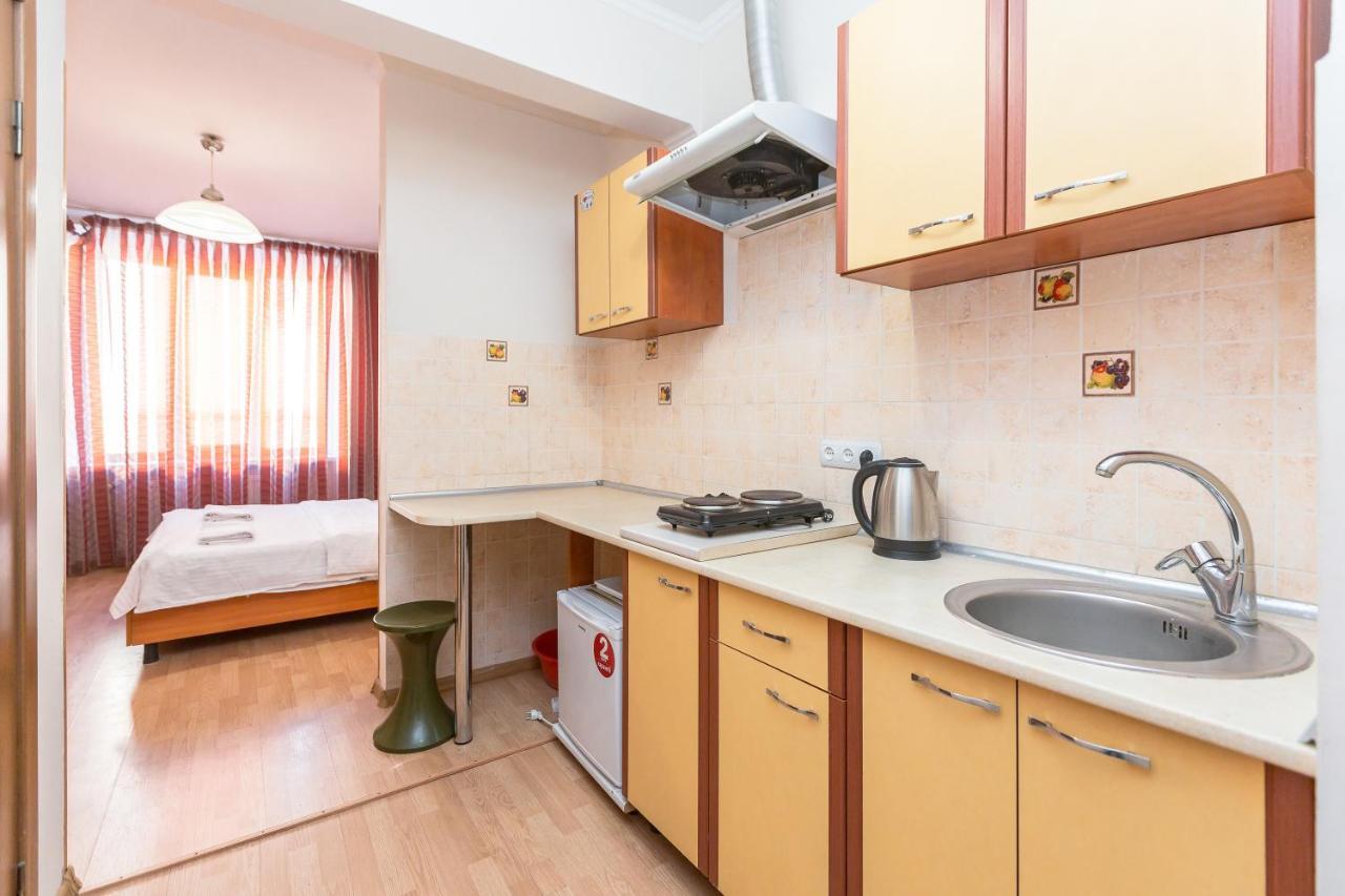 Квартира Студія Біля Оперного Театру По Вулиці Гонти 4-3А Lviv Extérieur photo